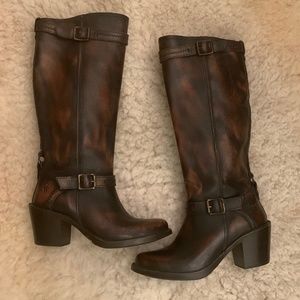 FRYE carmen heeled brown boots - sz 7B